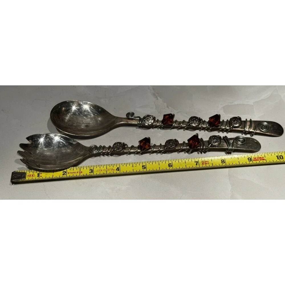 Unbranded set serving